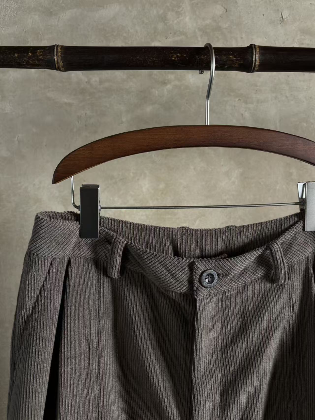 Cuffed wide leg trouser