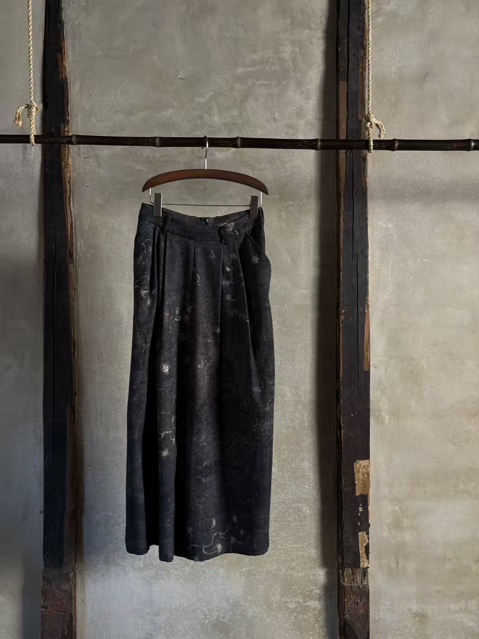 A-shaped print skirt