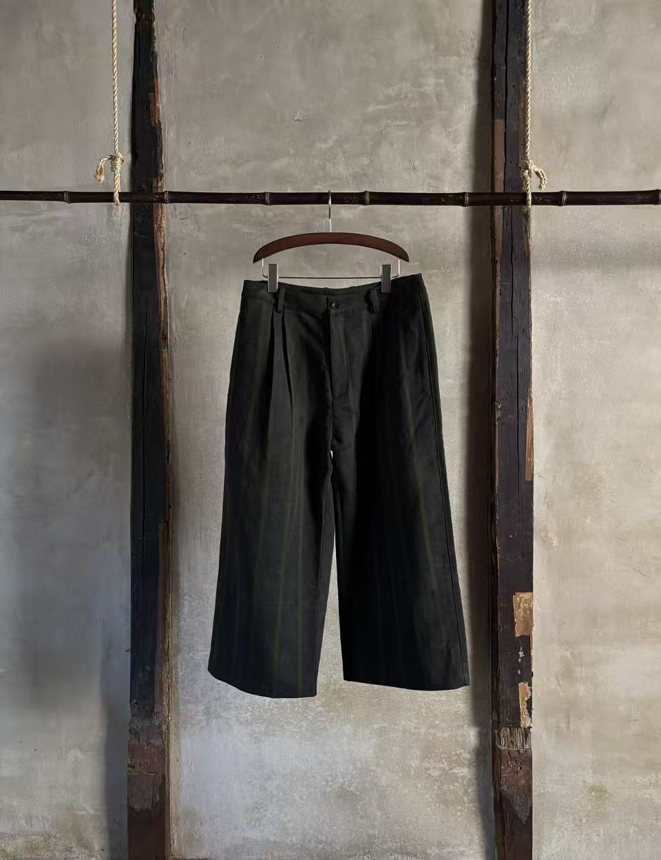 Ankle wide straight pants